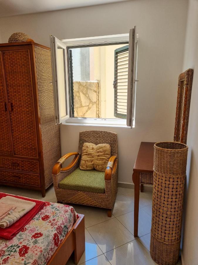 Apartments Rales Свети-Стефан Экстерьер фото